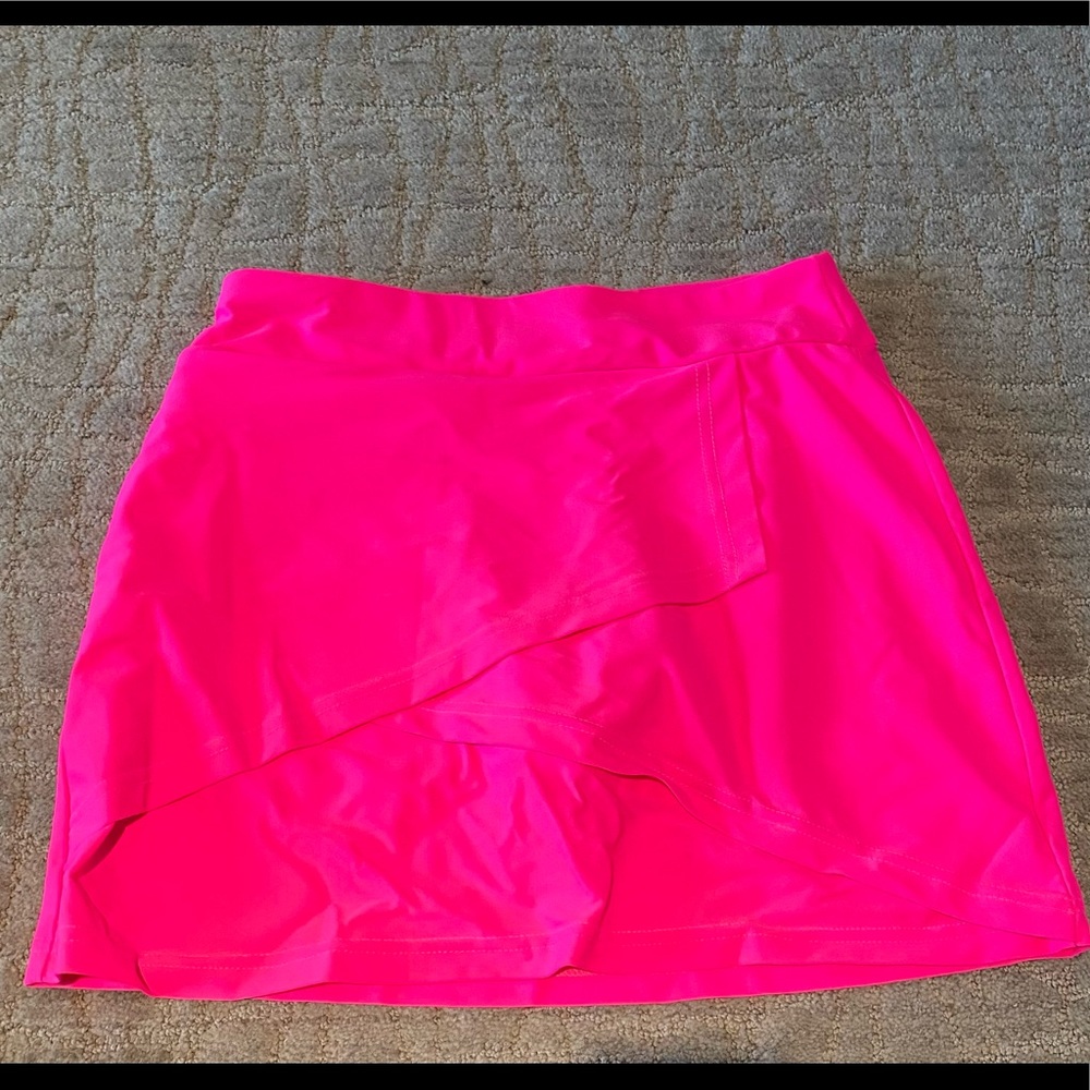 Never worn! Tzu Tzu athletic skort! Excellent quality
